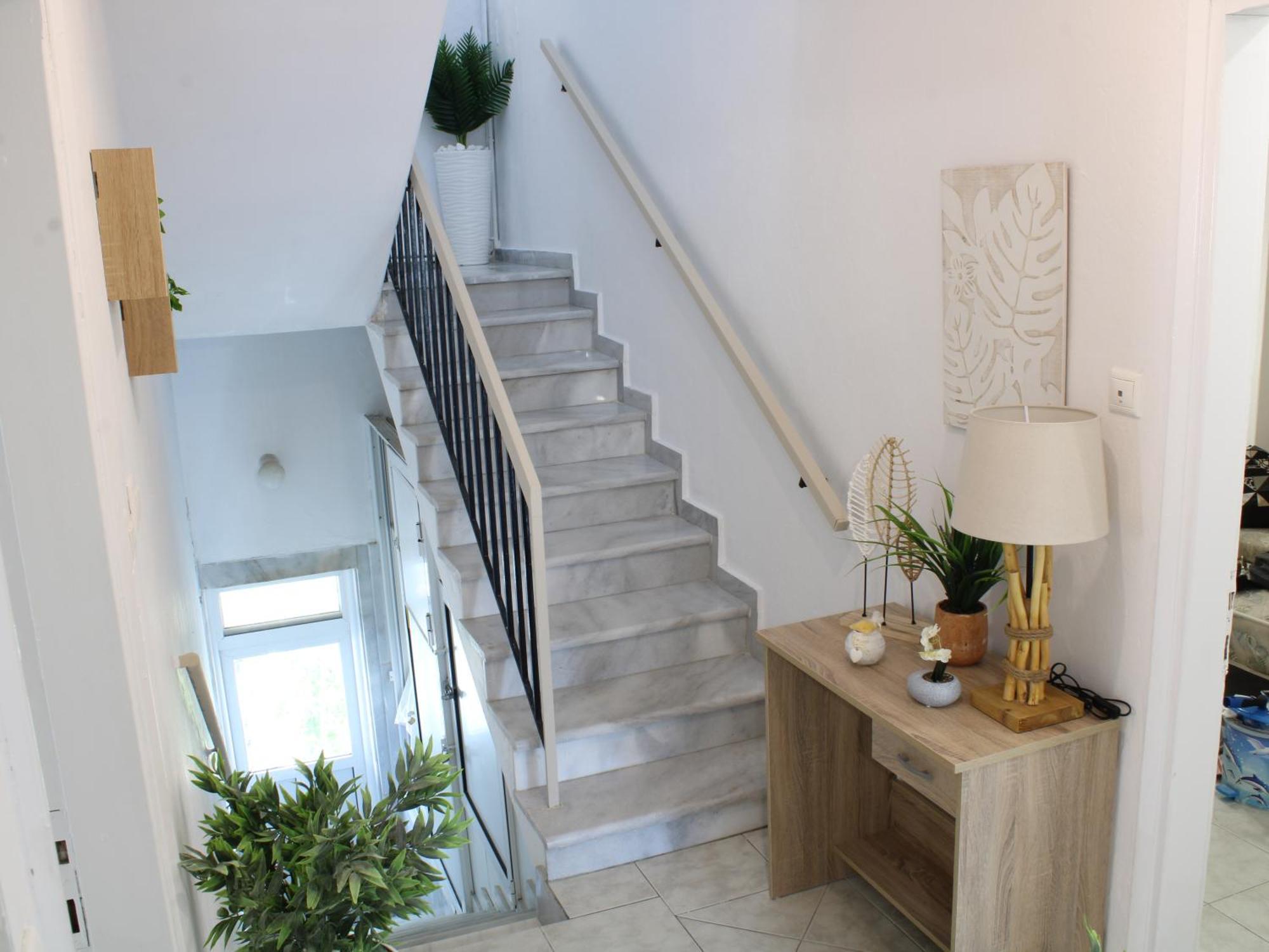 Sunshine Apartments By The Sea Skála Neón Epivatón Екстериор снимка