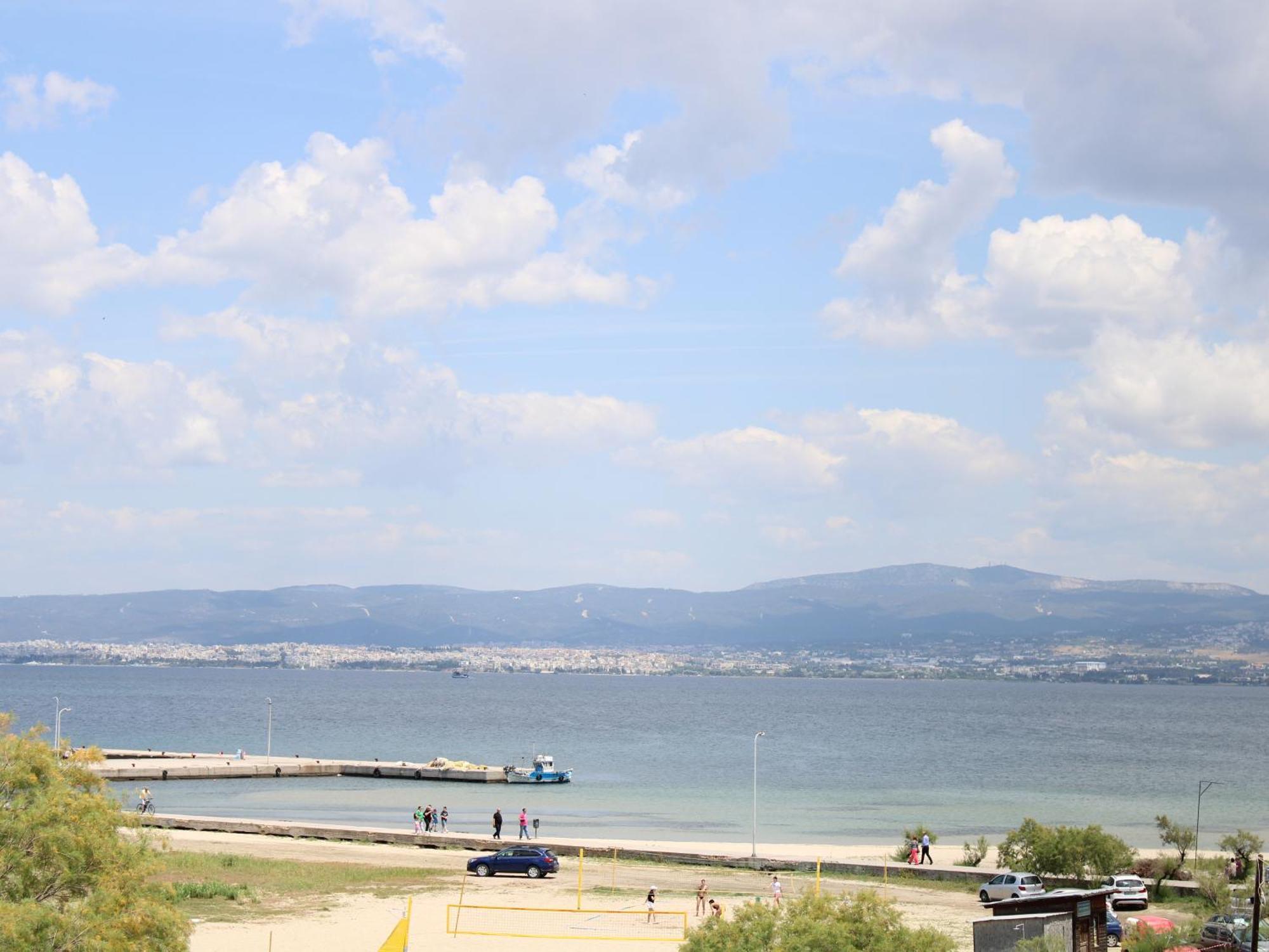 Sunshine Apartments By The Sea Skála Neón Epivatón Екстериор снимка